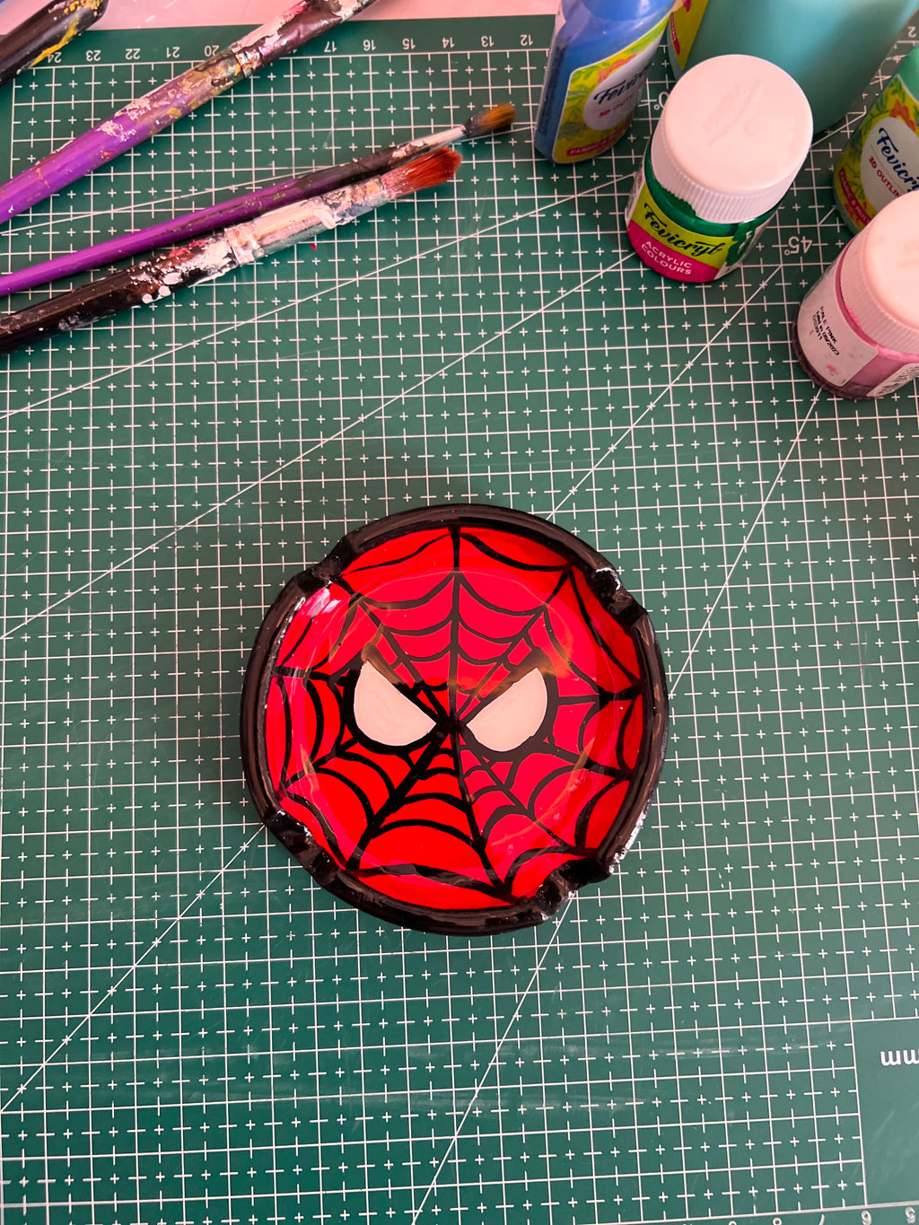 Web-Slinger Red Mask Ashtray